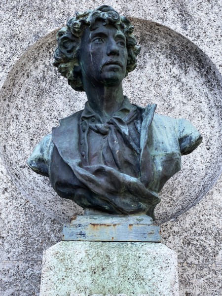 Monument en hommage à Charles Garnier, à Bordighera
