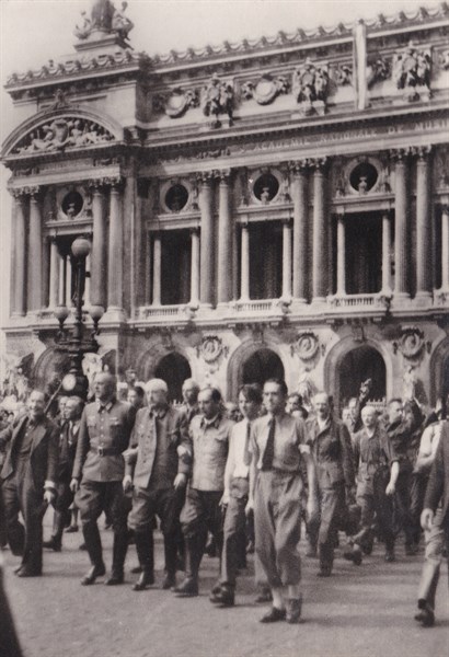 Prisonniers allemands Place de l'Opéra 1944