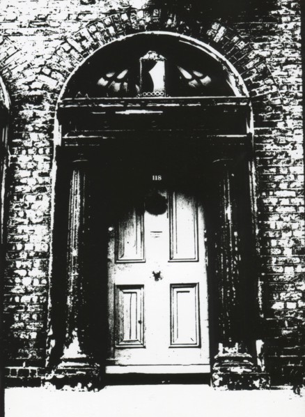 Porte d'entrée, 1985