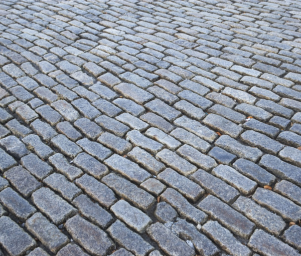 cobblestone street. Date : 2007