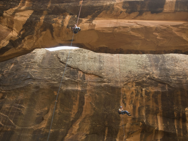 Couple canyon rappelling. Date : 2007