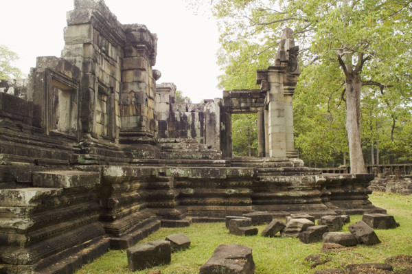 Ancient Temple Angkor Thom Angkor Wat Baphuon Cambodia Khmer. Date : 2006