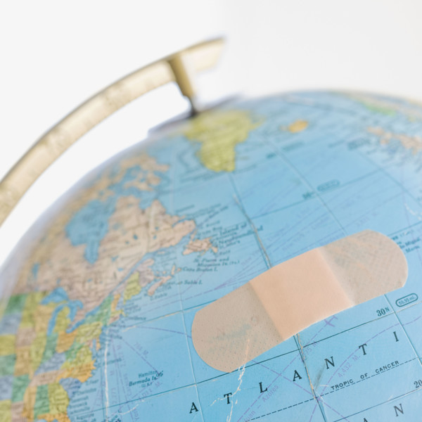 Close up of bandage on globe. Date : 2008