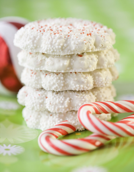 Pile of cookies next candy canes. Date : 2008