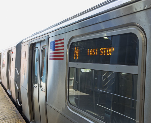 Subway train and platform, New York City, New York, United States. Date : 2008