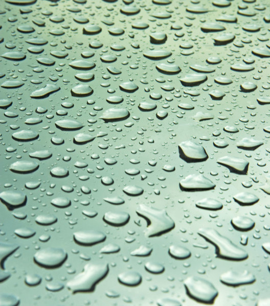 Close up of water droplets on glass. Date : 2008
