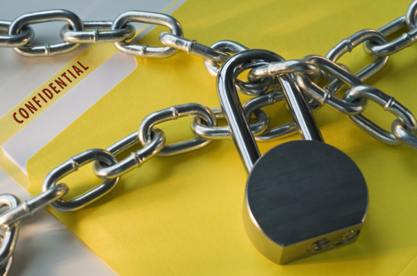 Confidential file locked with chain. Date : 2008