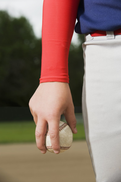 Baseball pitcher getting ready to throw ball. Date : 2008