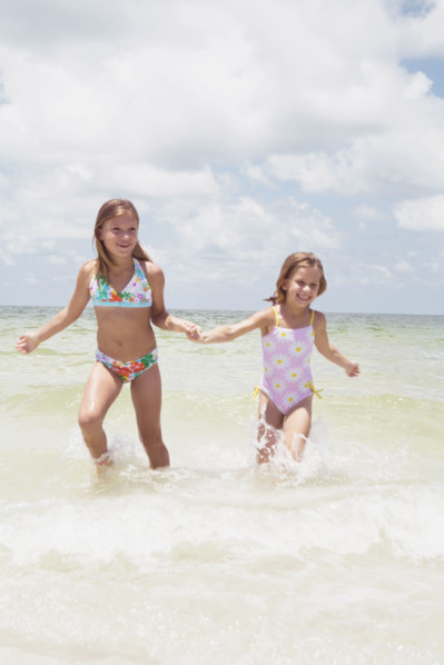 Girls running in ocean. Date : 2008