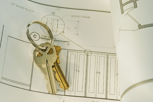 Keys on blueprints. Photographe : Daniel Grill