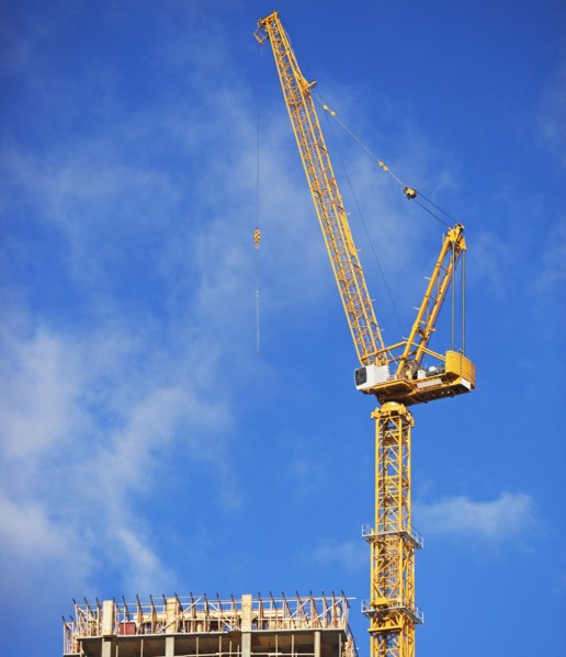 Building under construction and crane. Photographe : fotog