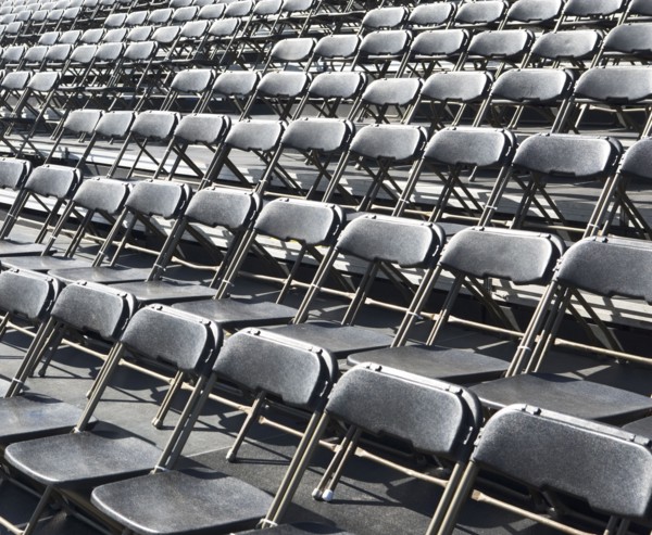 Empty stadium seats. Photographe : fotog