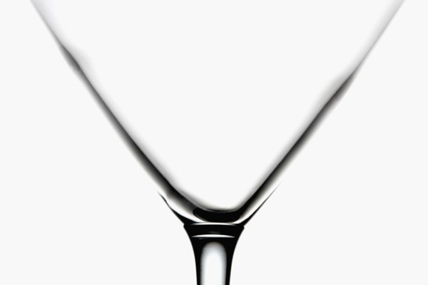 Martini glass, close-up. Photographe : Joe Clark