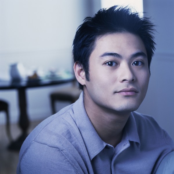 Portrait of a young man. Photographe : Rob Lewine