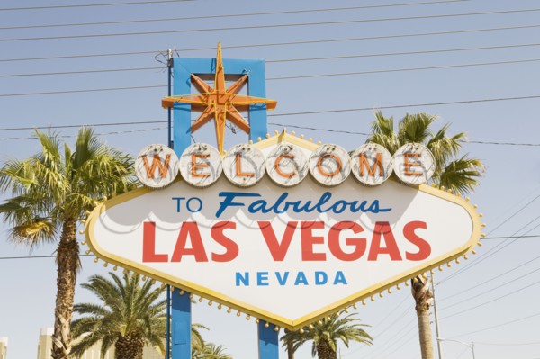 Welcome to fabulous las vegas nevada sign. Photo : Chris Hackett