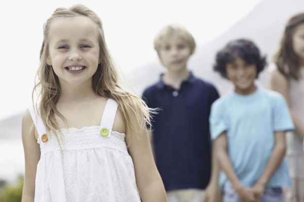 Smiling young girl. Photo : momentimages