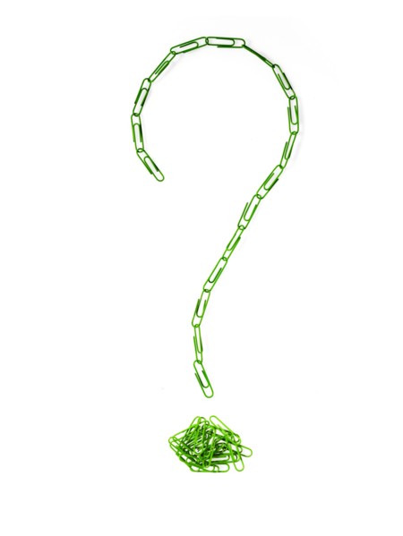 Paper clips in the shape of a question mark. Photo : David Arky