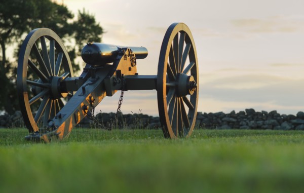Civil war cannon.