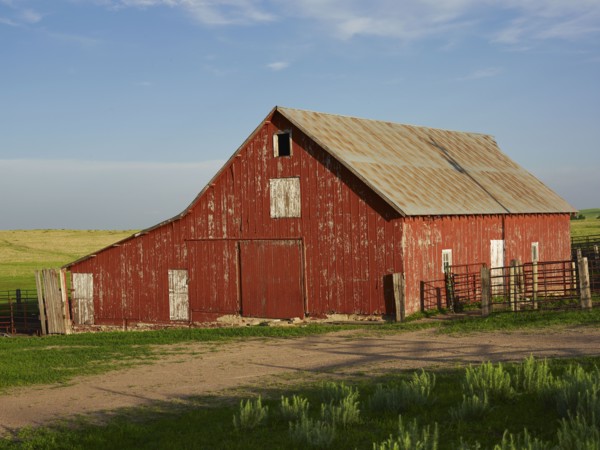 Red barn. Photo : John Kelly