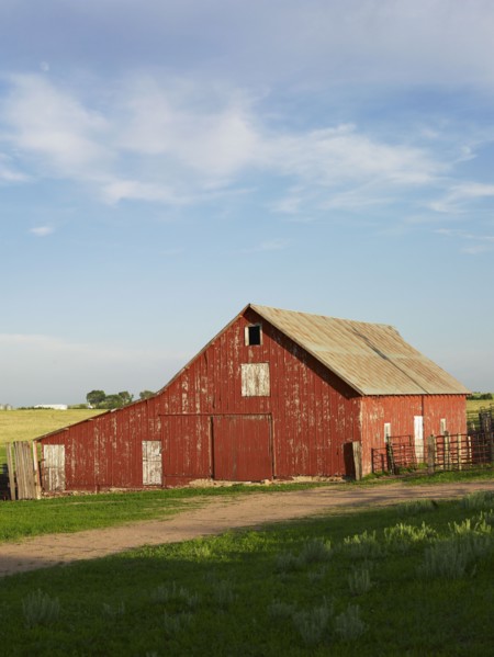 Red barn. Photo : John Kelly