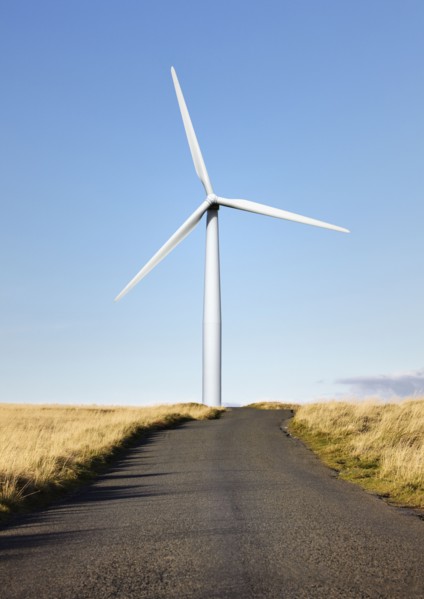 Road leading to wind turbine. Photo : Jon Boyes