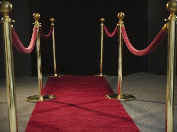 Rope barriers at red carpet event. Photo : Jamie Grill