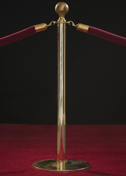 Rope barriers at red carpet event. Photo : Jamie Grill