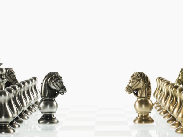 Silver and gold chess teams on board. Photo : David Arky