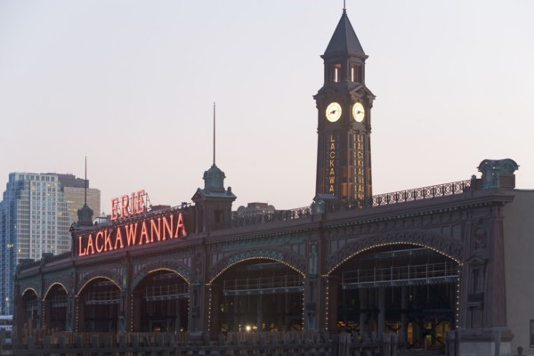 USA, New Jersey, Hoboken, old train station. Photo : fotog