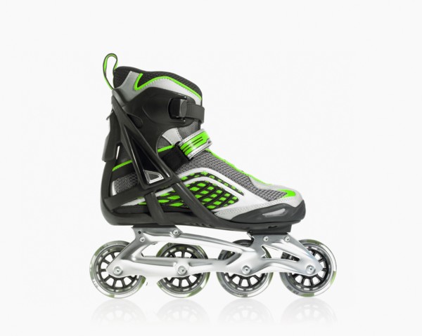 Studio shot of rollerblade shoe. Photo : David Arky