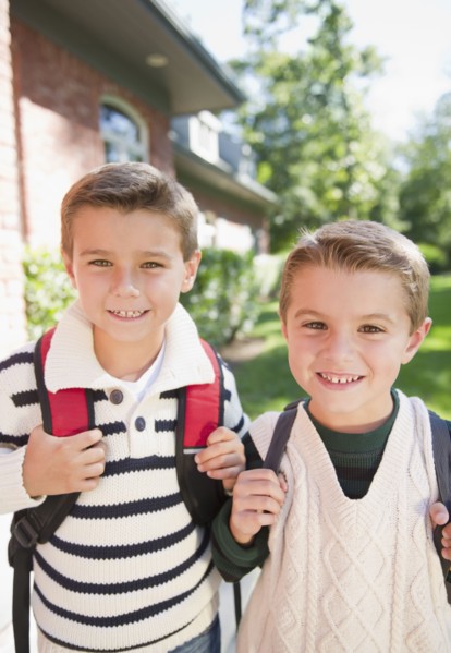 USA, New York, Flanders, Portrait of two schoolboys (4-5, 8-9). Photo : Jamie Grill Photography