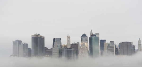 USA, New York State, New York City, Skyline in fog. Photo : fotog