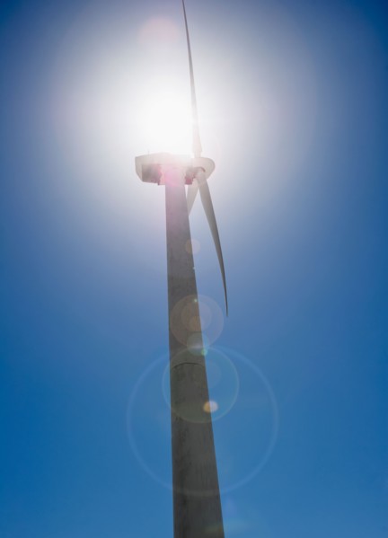 USA, California, Palm Springs, Coachella Valley, San Gorgonio Pass, Wind turbine against blue sky