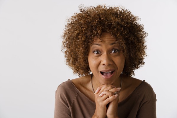 Portrait of mature woman, studio shot. Photo : Rob Lewine