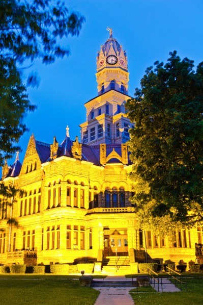 USA, Illinois, Paris, Historic courthouse. Photo: Henryk Sadura