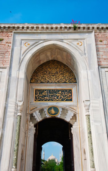 Turkey, Istanbul, Sultanahmet Mosque.
