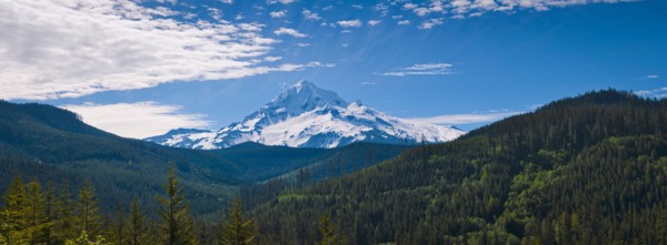 USA, Oregon, View of Mount Hood. Photo : Gary J Weathers