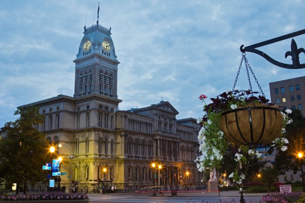 USA, Kentucky, Louisville, Facade of City Hall at morning. Photo: Henryk Sadura