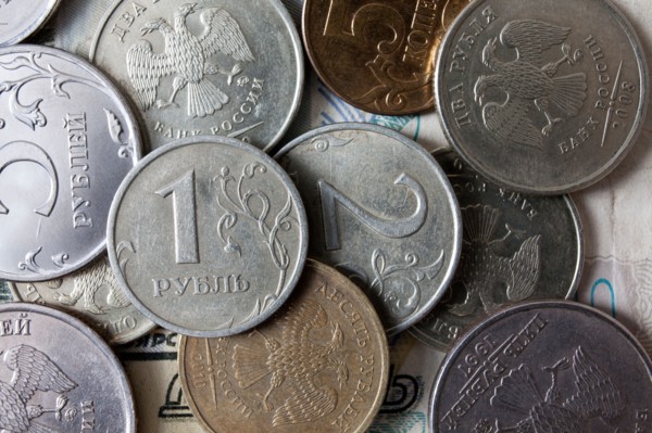 Close-up of Russian coins. Photo : Winslow Productions