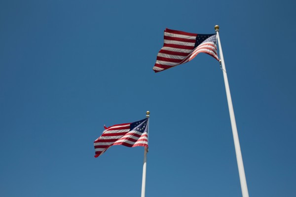Two American flags. Photo : Winslow Productions