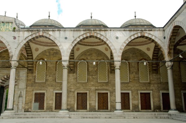 Turkey, Istanbul, Suleymaniye Mosque. Photo: Tetra Images
