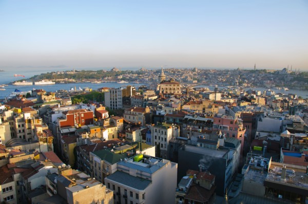 Turkey, Istanbul, high angle view of city. Photo : Tetra Images