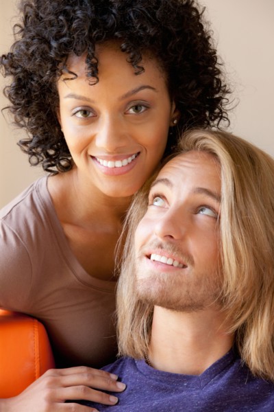 Portrait of young couple. Photo : Rob Lewine