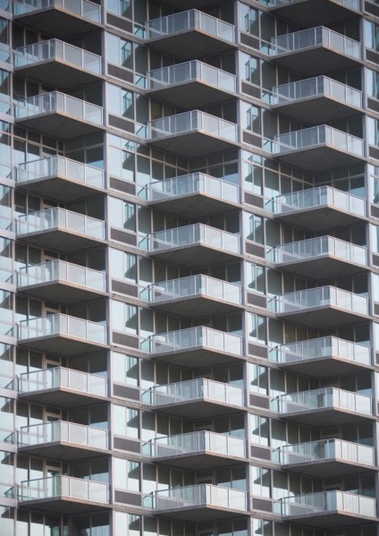 USA, New York City, Exterior of modern residential building. Photo : fotog