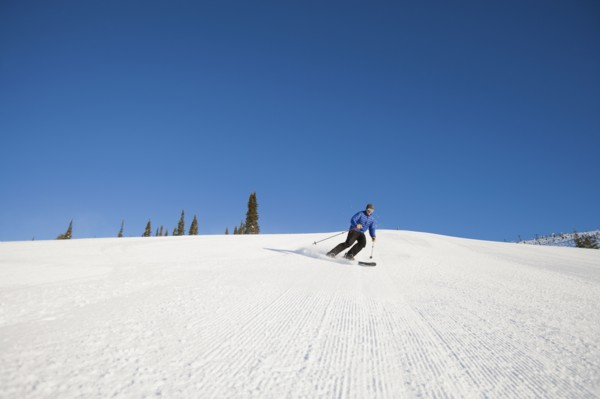 USA, Montana, Whitefish, Tourist on ski slope. Photo: Noah Clayton
