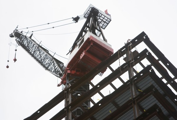 part of construction frame and crane. Photo : fotog