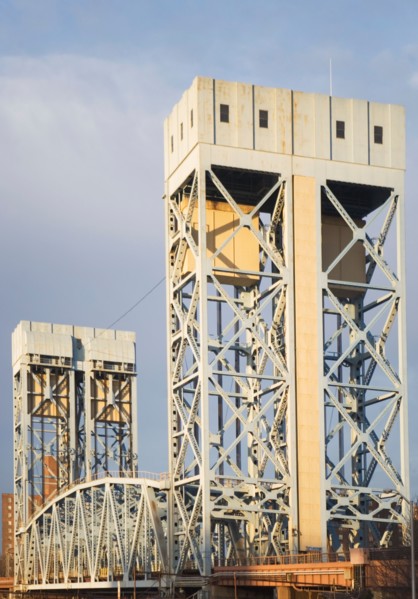 USA, New York, New York City, Close up of bridge on Hudson River. Photo : fotog