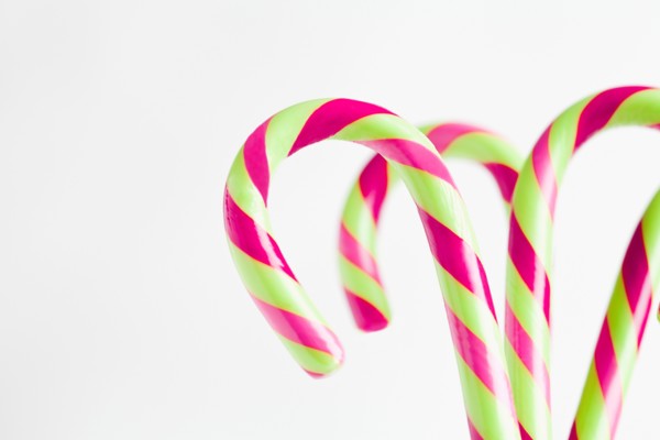 Red and white candy canes, studio shot. Photo : Sarah M. Golonka