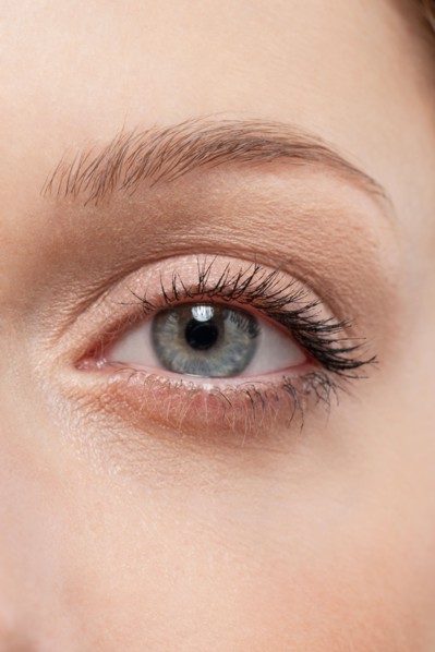 Close up of woman's eye, studio shot. Photo : Jan Scherders