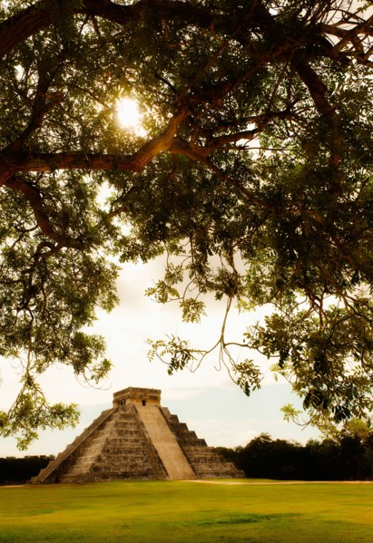 Mexico, Yucatan, Chichen Itza. Mayan ruins.